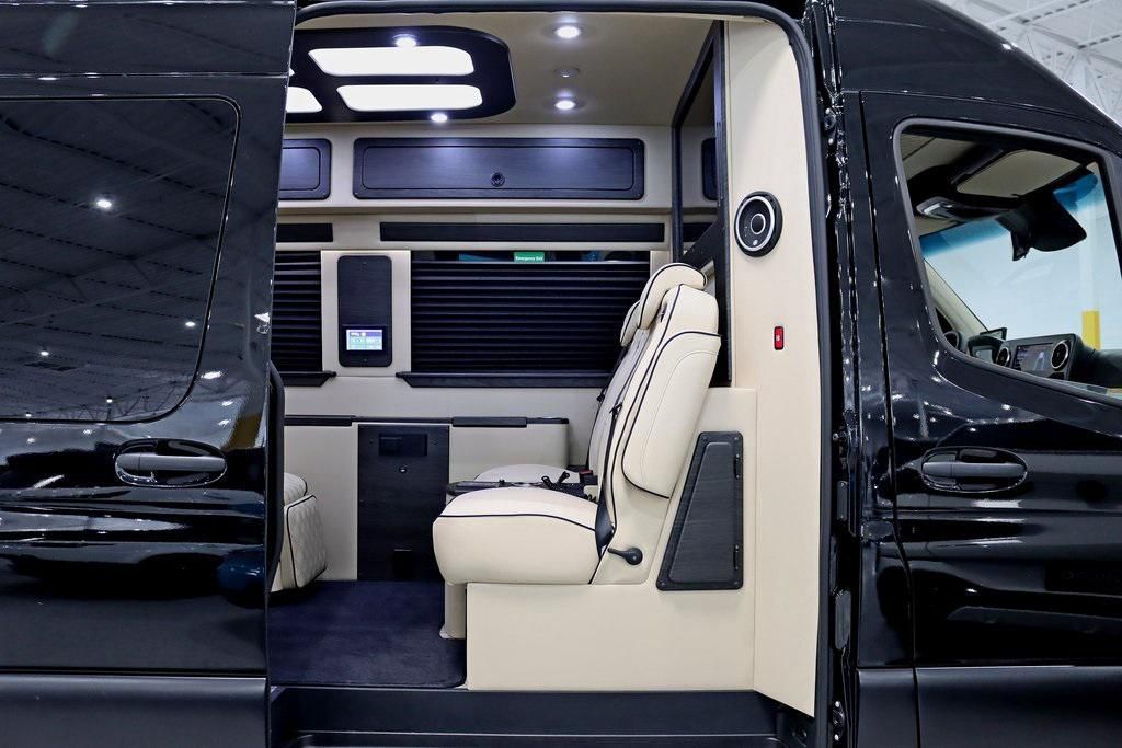 Mercedes-Benz JET Sprinter